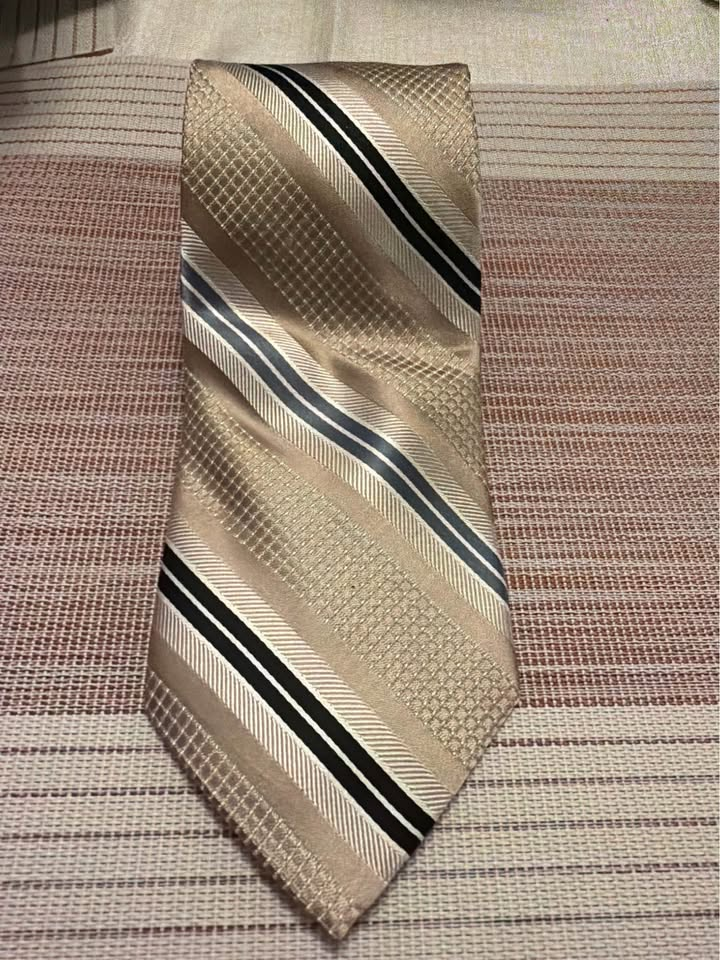 Michael Kors Men's Champagne Striped Silk Necktie - Black Gray Cream