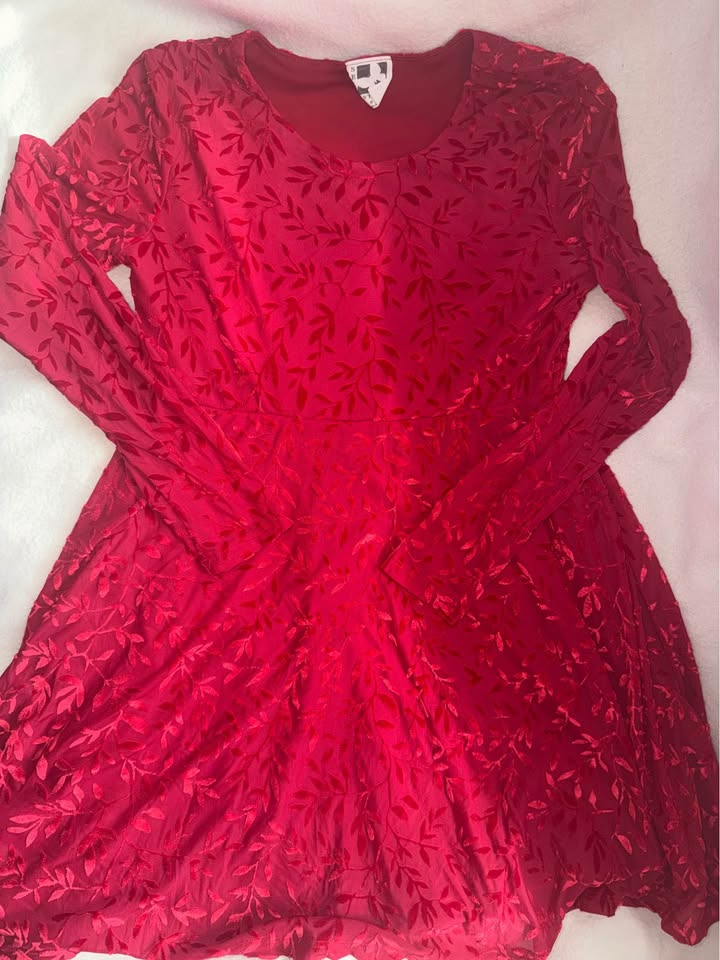 Self Esteem Girls Red Floral Leaf Pattern Long Sleeve Flowy Dress - Size Small