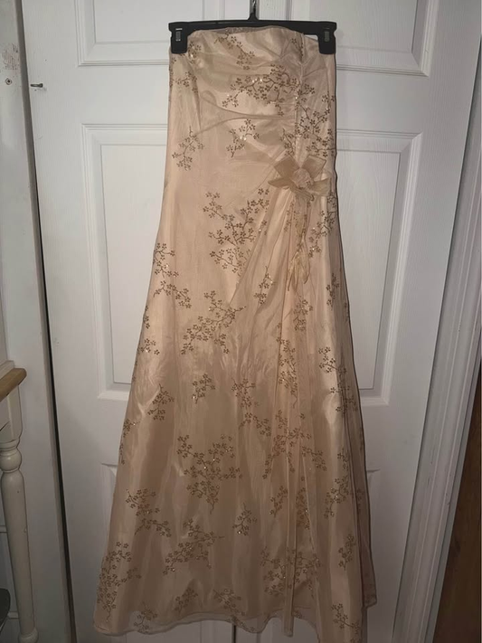Masquerade Women's Champagne Gold Floral Shimmer Strapless Full-Length Formal Gown - Size 9/10