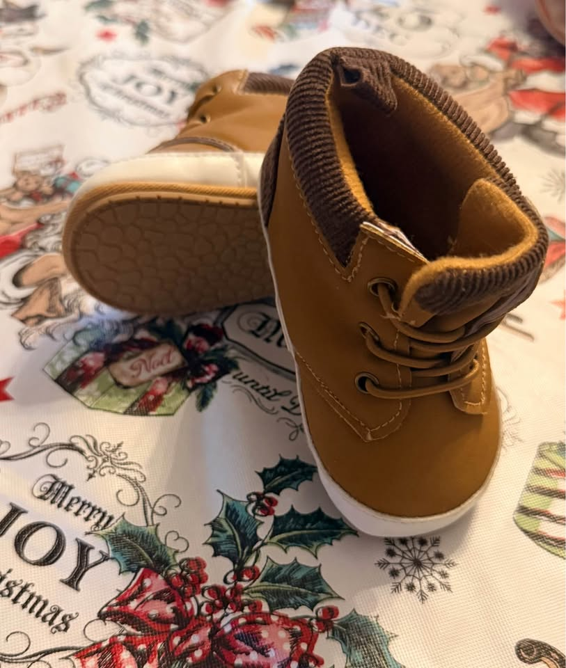 SHEIN Toddler Tan Lace-Up Boot Sneakers - Size 2-3 Toddler
