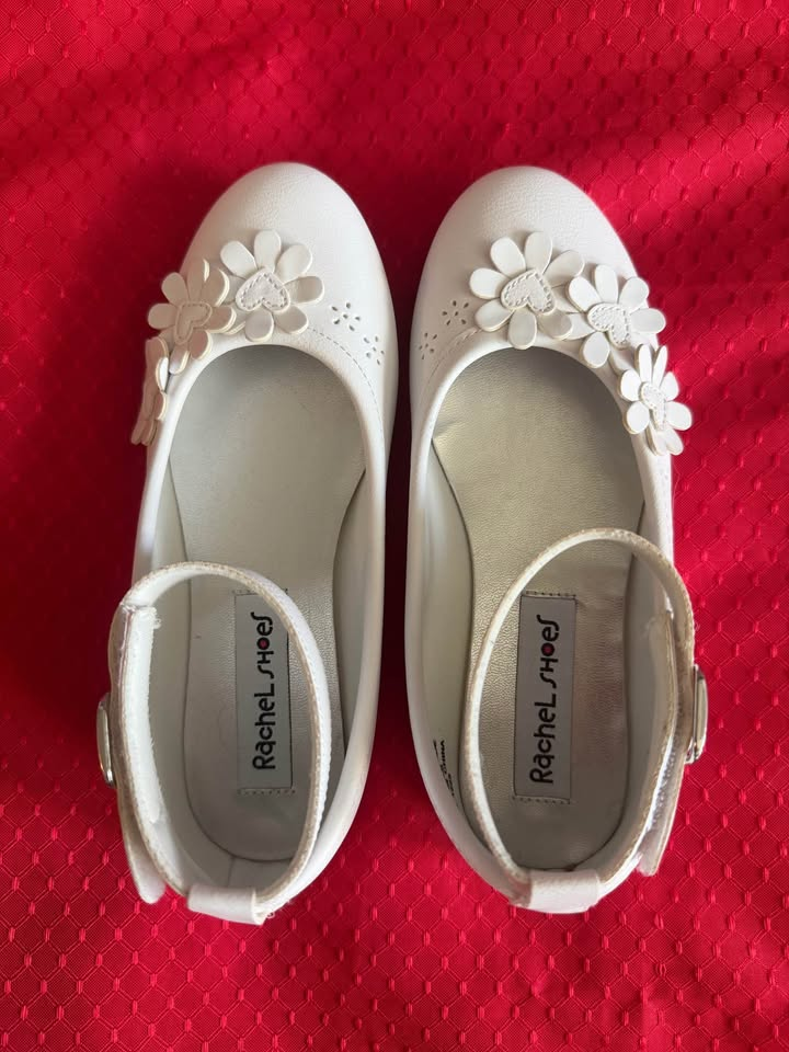 Rachel Shoes Girls White Flower Appliqué Mary Jane Ankle Strap Dress Shoes - Size 2
