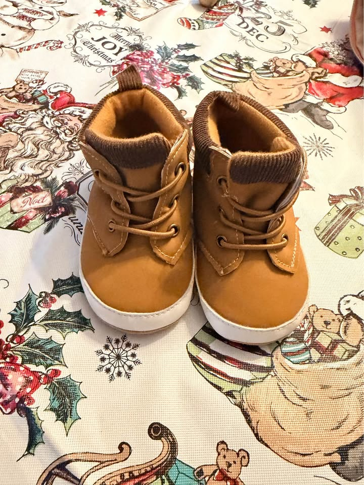 SHEIN Toddler Tan Lace-Up Boot Sneakers - Size 2-3 Toddler
