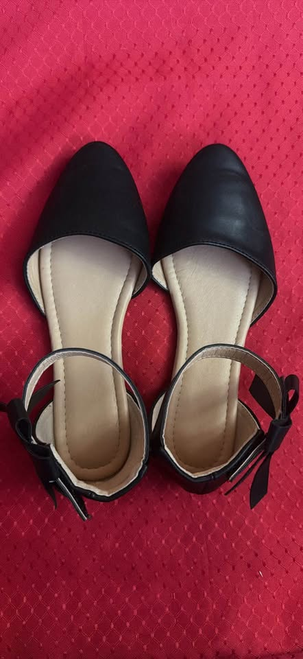 SHEIN Girls Black Faux Leather Ankle Strap Bow Flat Dress Shoes - EU 36 / US Kids 4